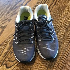 Nike Zoom Pegasus 33 Running Shoes